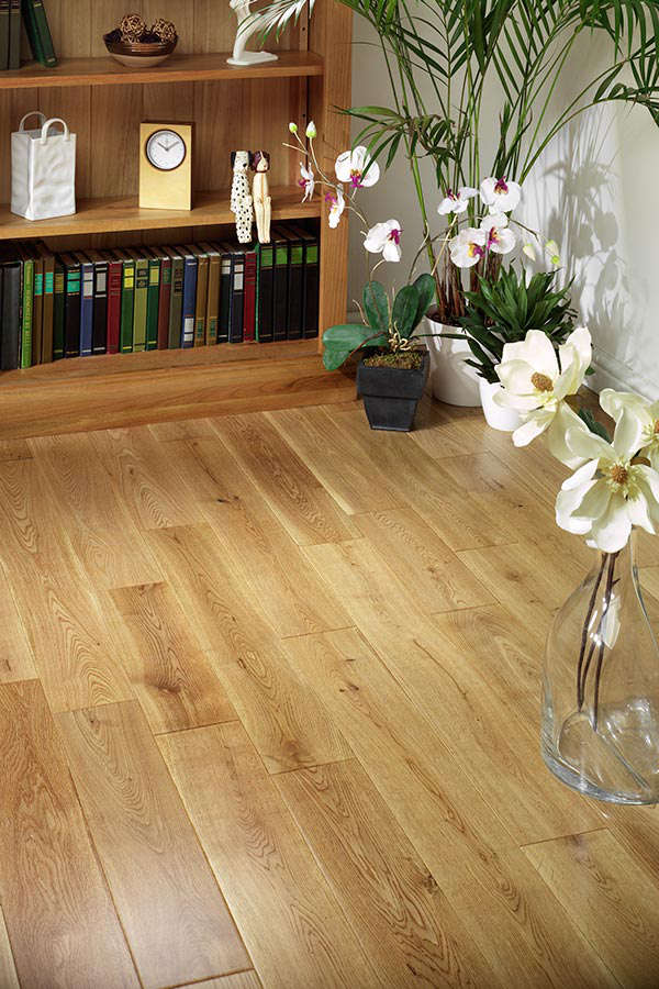 Parquet rovere: naturale spazzolato prefinito, linea natura Parquet chiaro naturale