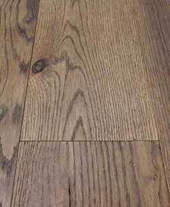 Brown oak flooring Made in Italy