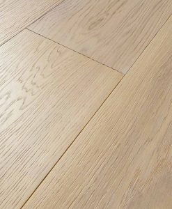 Sandblasted oak flooring Made in Italy