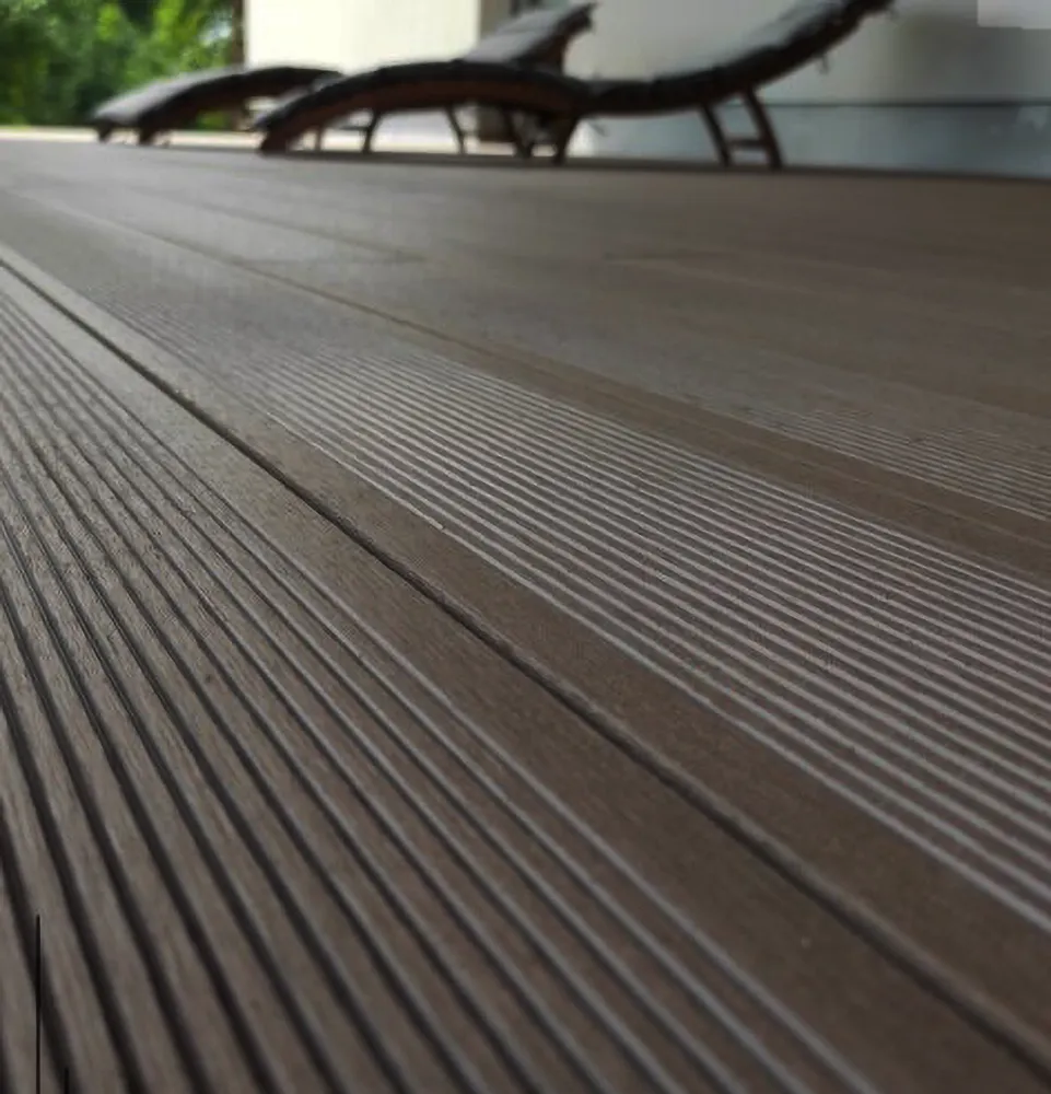 legno wpc brown per esterno doghe decking wpc pieno 05