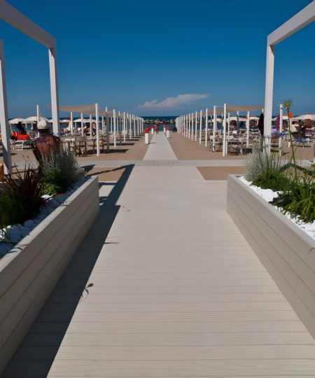 legno wpc per esterno doghe decking wpc pieno 11