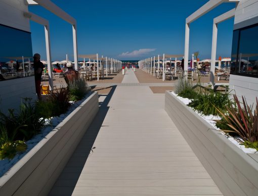 legno wpc per esterno doghe decking wpc pieno 11