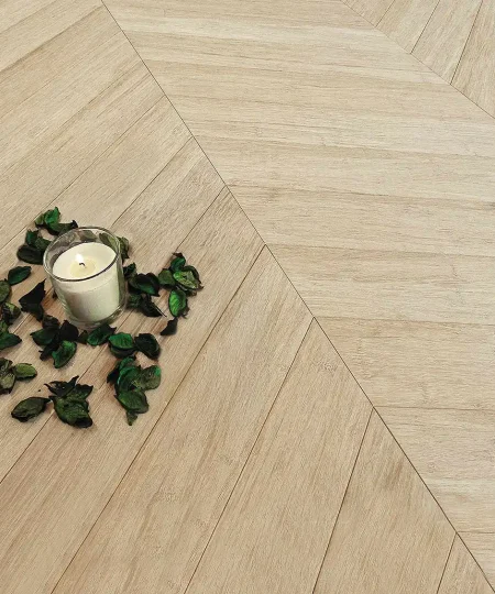 parquet bamboo spina francese 45 strand woven naturalizzato venatura classica listone prefinito con supporto 01