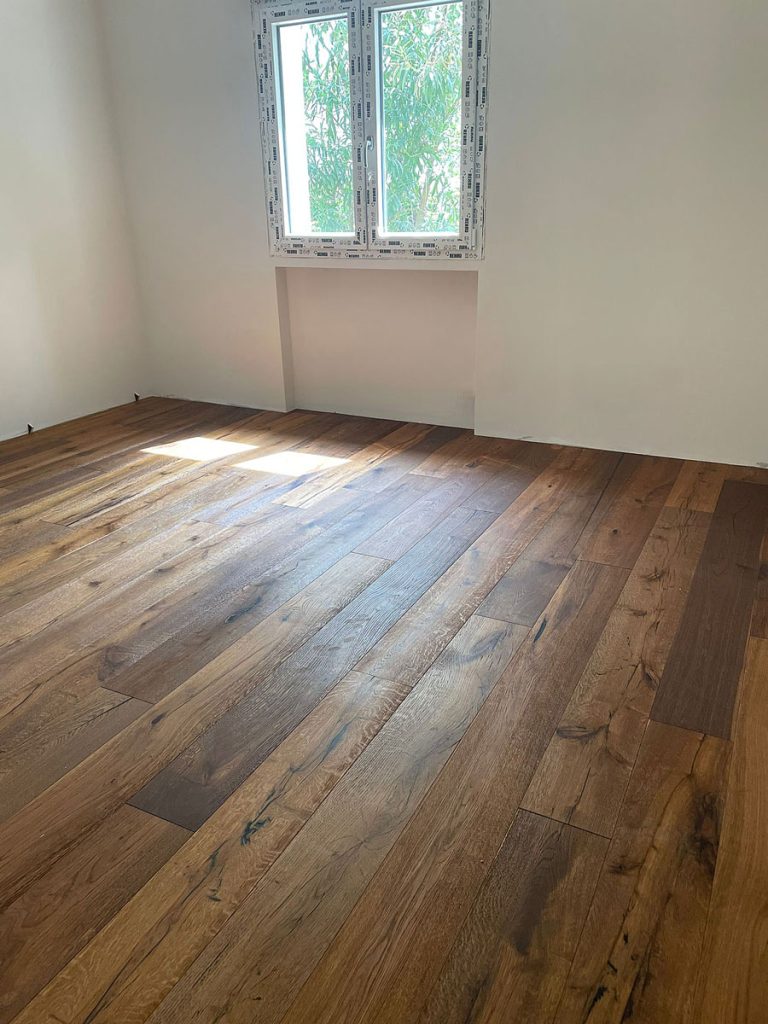 Parquet Rovere Anticato Vintage con Spaccature Maxiplancia
