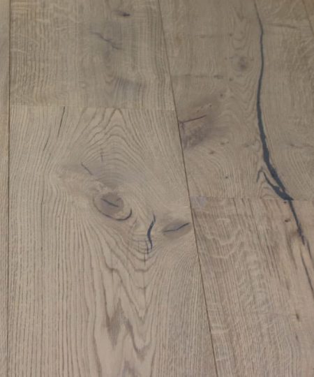 parquet rovere grigio olivastro maxiplancia linea artigianale rustico con spaccature 03