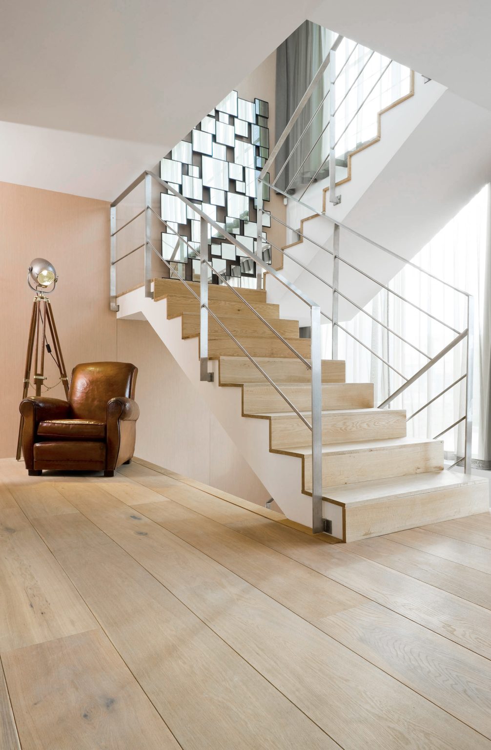 Parquet Rovere Naturale con Nodi Plancia Invisibile Spazzolato