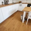 parquet rovere piallato a mano con spaccature a contrasto maxiplancia anticato smoked verniciato per riscaldamento a pavimento 02