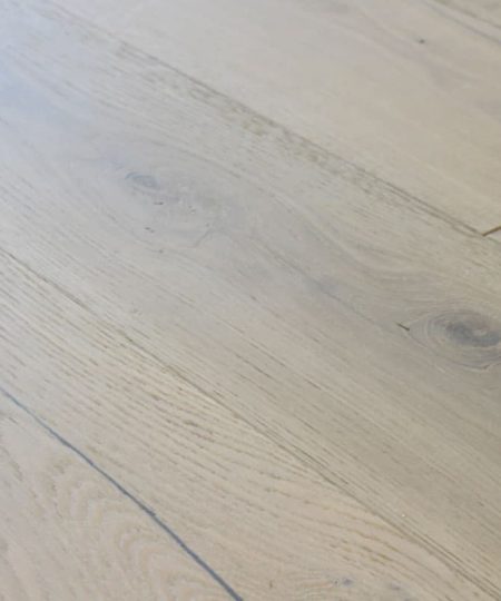 parquet rovere sbiancato ghiaccio maxiplancia linea artigianale rustico con spaccature 02